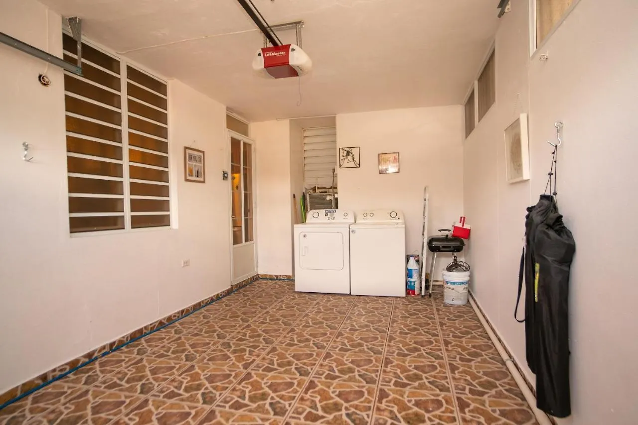 Σπίτι διακοπών Lupa Guesthouse Affordable Family Home Rincon